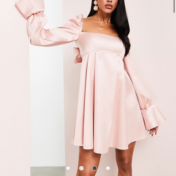 ASOS LUXE Satin baby doll dress with bow in pale pink - Picture 3 of 9
